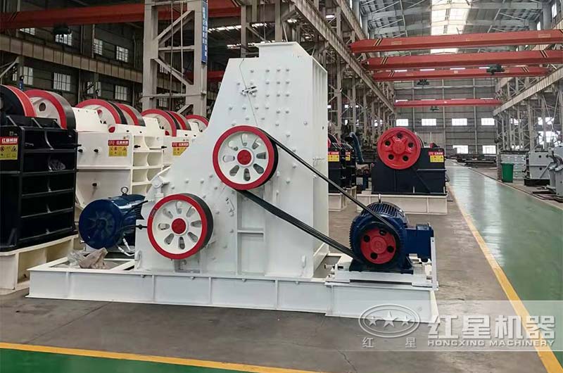 雙級(jí)破碎機(jī)車間實(shí)拍 雙級(jí)破碎機(jī)車間實(shí)拍